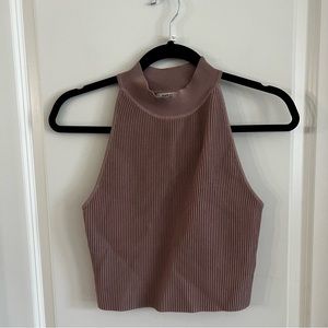 523 Sculpt Knit Mockneck Halter Size Medium